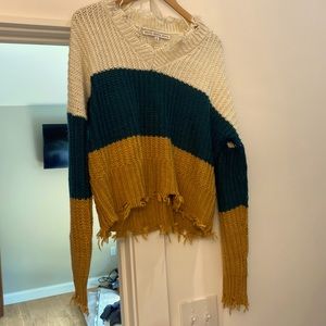 Cropped & Fringed block color sweater